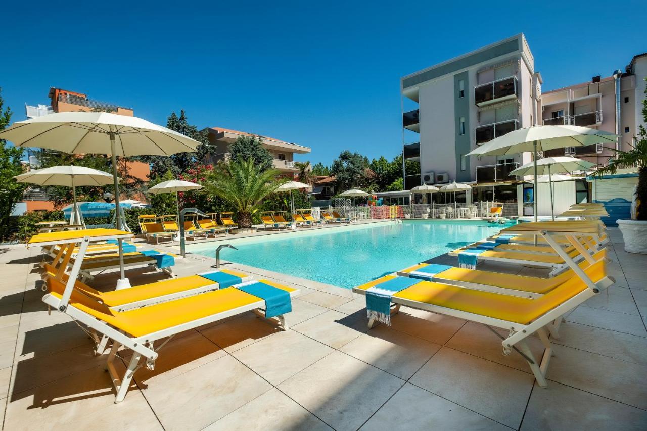 Hotel Tre Rose 里乔内 外观 照片