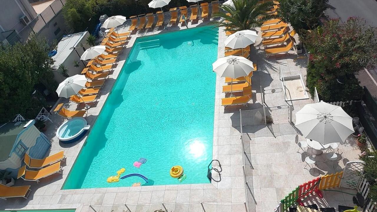 Hotel Tre Rose 里乔内 外观 照片